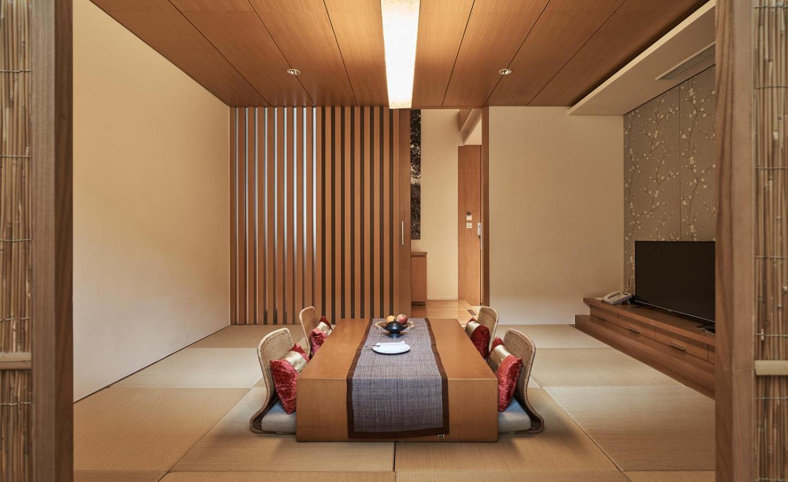 Hotel Royal Chiao Hsi Jiaoxi Exterior foto A modern Japanese dining room
